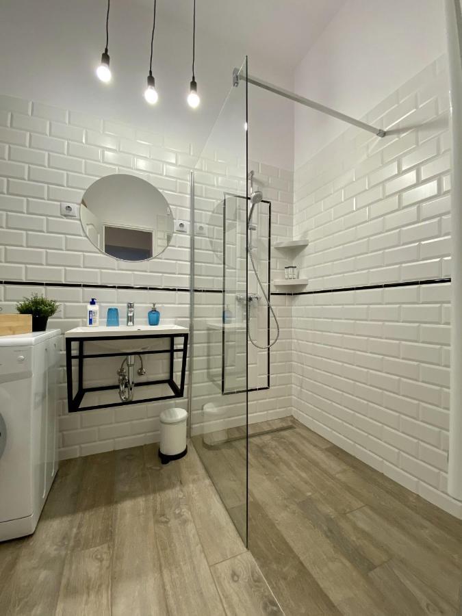 Art Apartment Szeged Exteriör bild